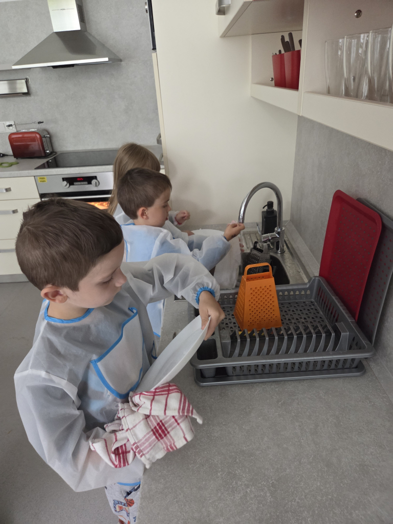 Žabičky v kuchyňce