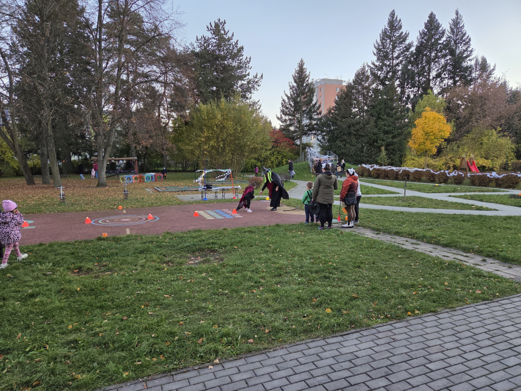 Halloween na zahradě MŠ