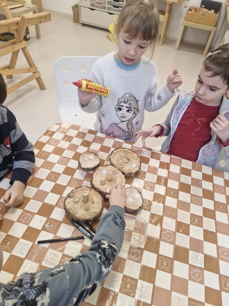 Sluníčka v polytechnické dílně