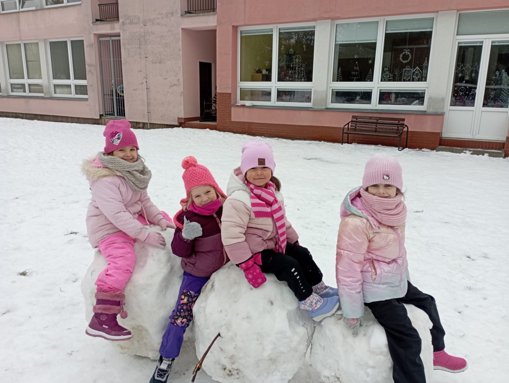 Dovádění na zahradě