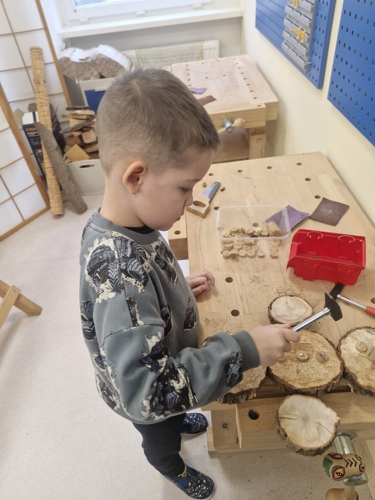 Sluníčka v polytechnické dílně