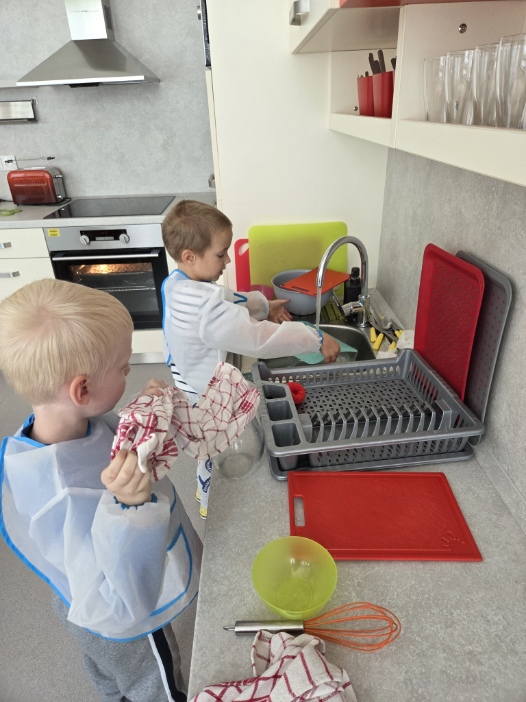 Žabičky v kuchyňce