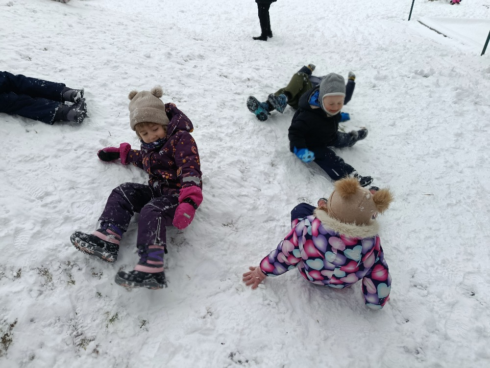 Dovádění na zahradě