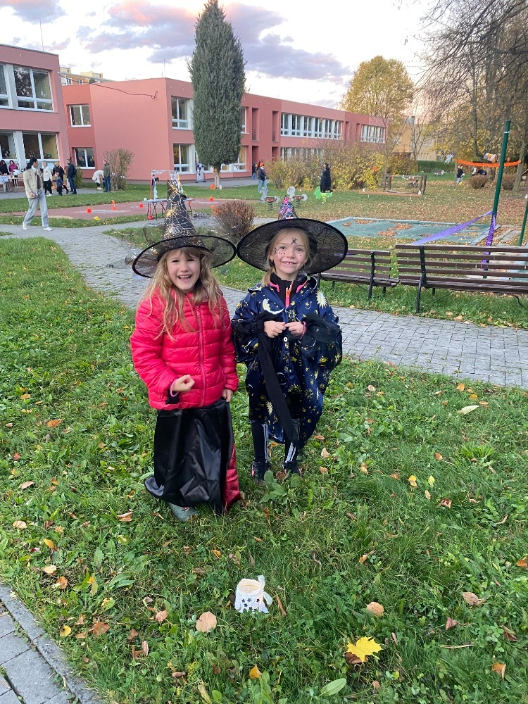 Halloween na zahradě MŠ