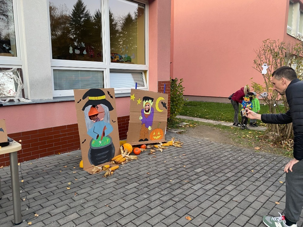 Halloween na zahradě MŠ