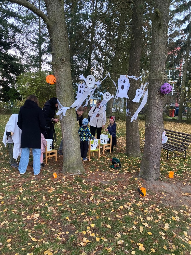 Halloween na zahradě MŠ