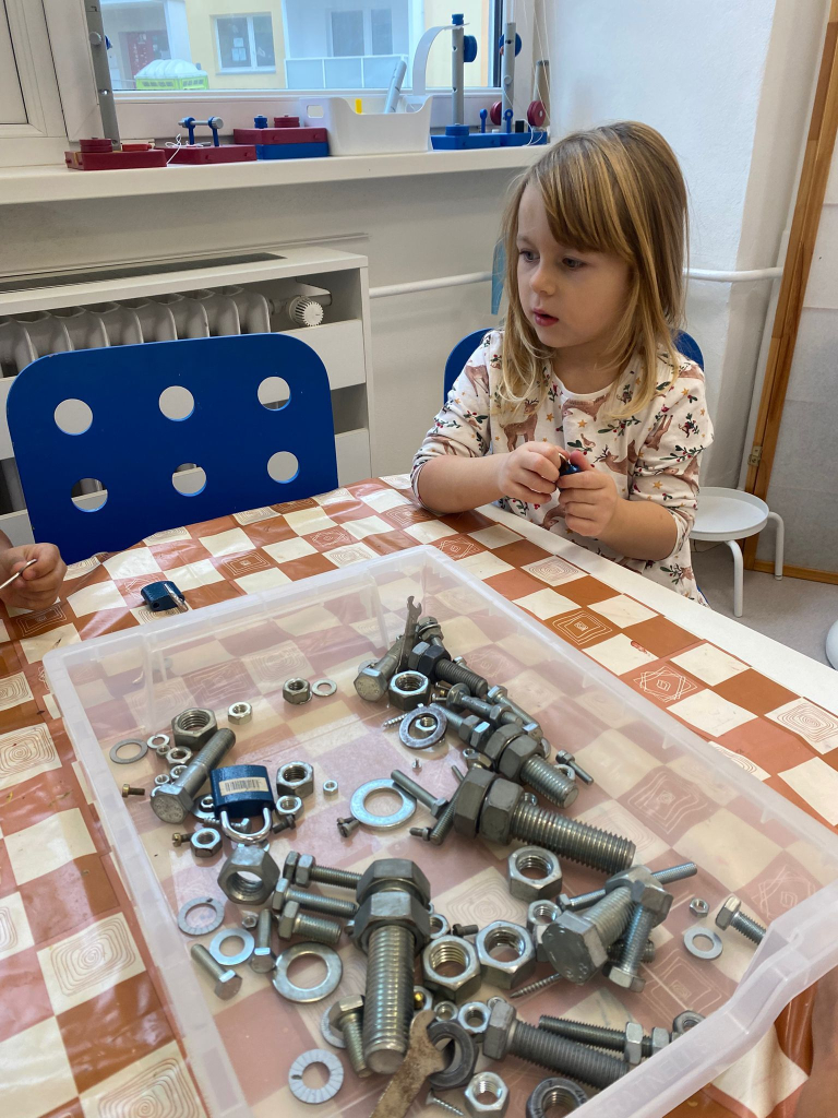 Zajíčci v polytechnické dílně