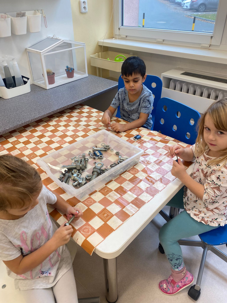 Zajíčci v polytechnické dílně