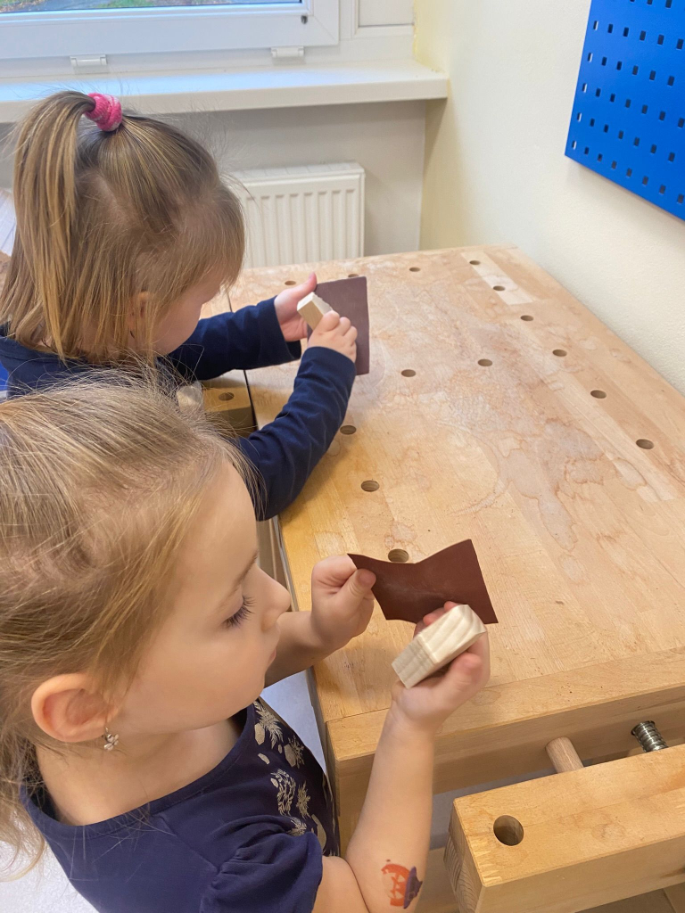 Zajíčci v polytechnické dílně