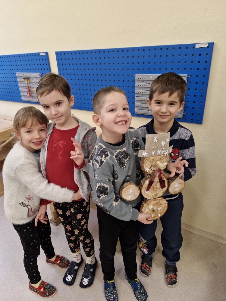 Sluníčka v polytechnické dílně